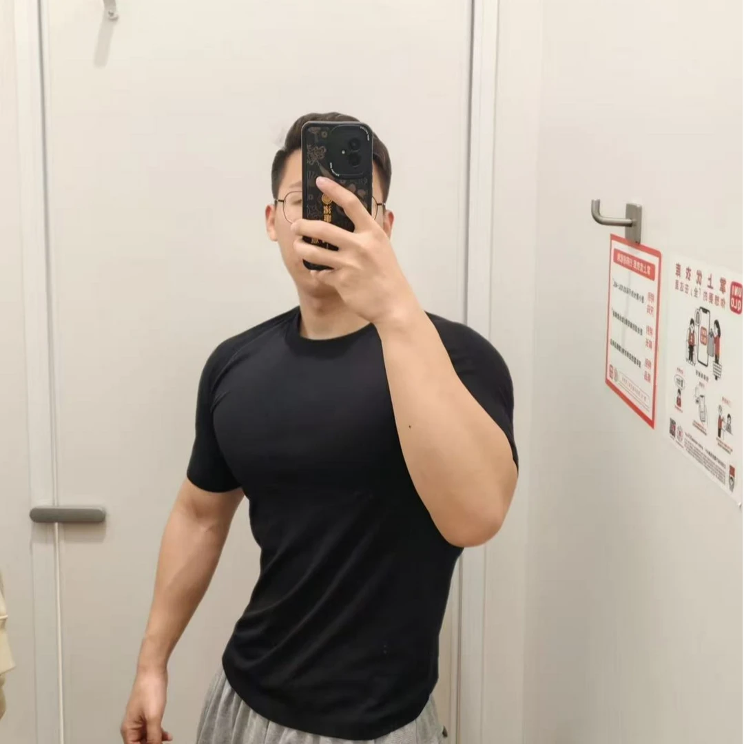 夏季新款t恤男女同款短袖时尚运动百搭2025-03