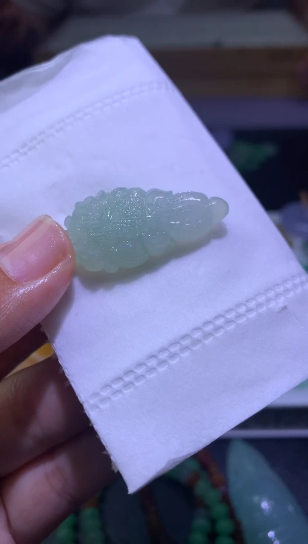 未镶嵌定制翡翠毛货
