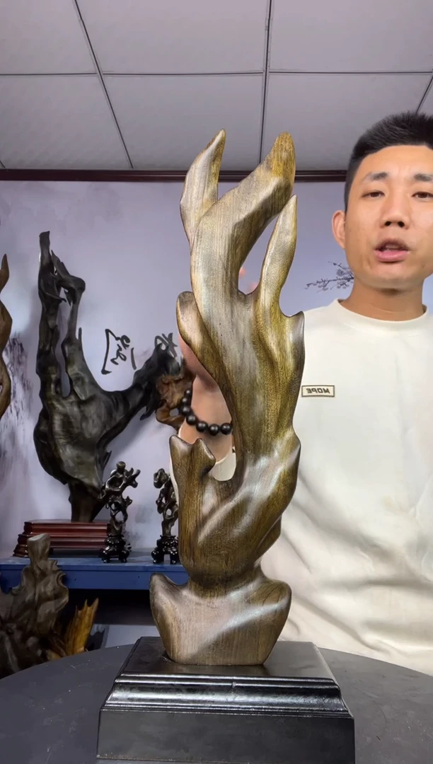 金丝楠木头款南***龙金丝楠木工艺品摆件