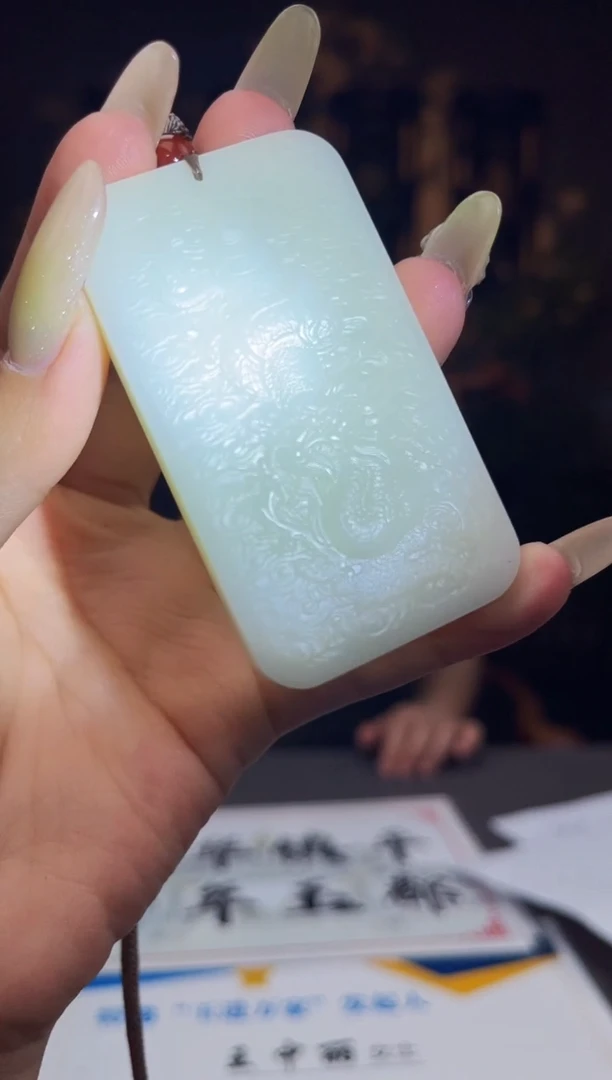 和田玉未镶嵌颈饰C053