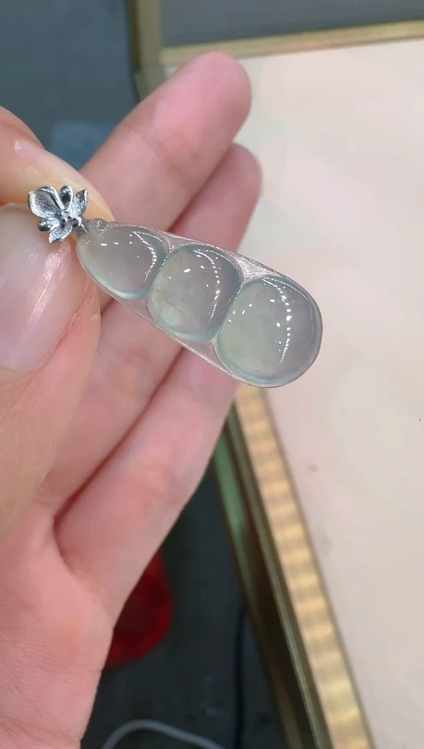 吊坠(不含链)18K金镶嵌翡翠多样性团购发一件