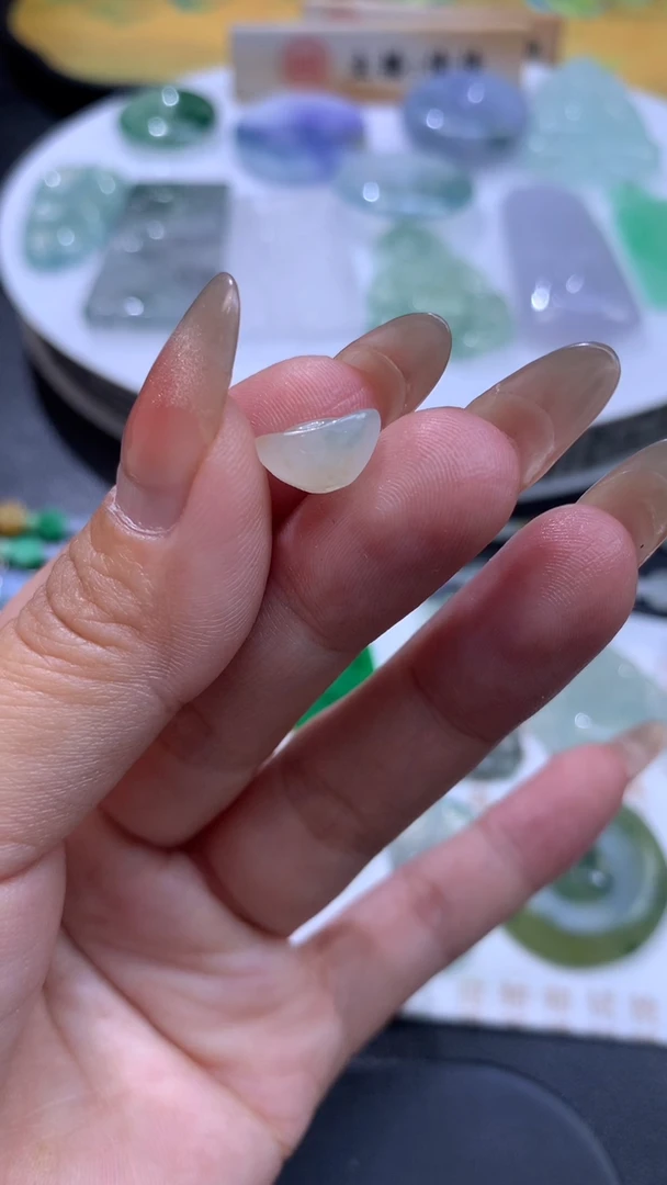 【闪购商品】定制翡翠未镶嵌翡翠