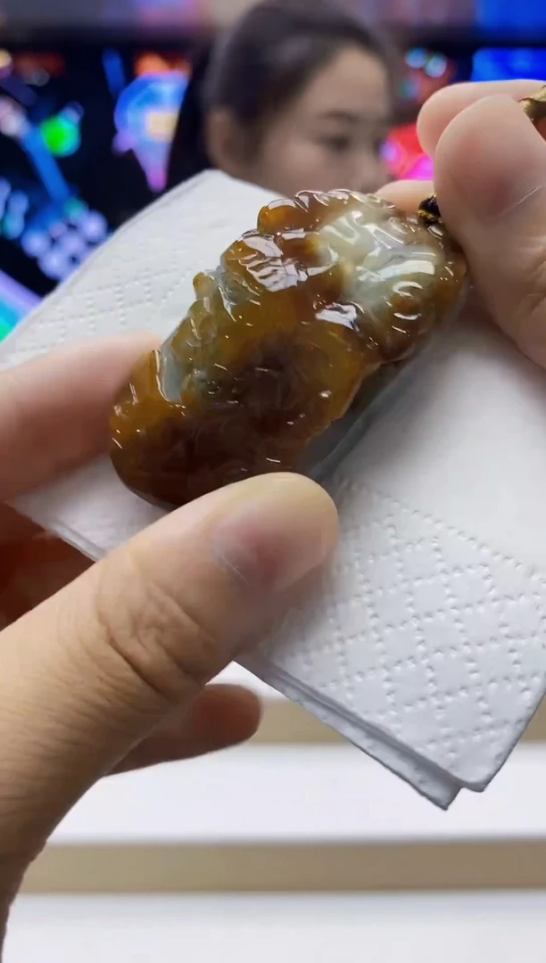 未镶嵌定制翡翠-毛货挂件22