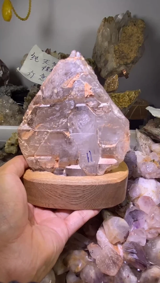 未镶嵌珠宝半成品水晶91号 精品980克黄泥骸骨水晶城堡摆件