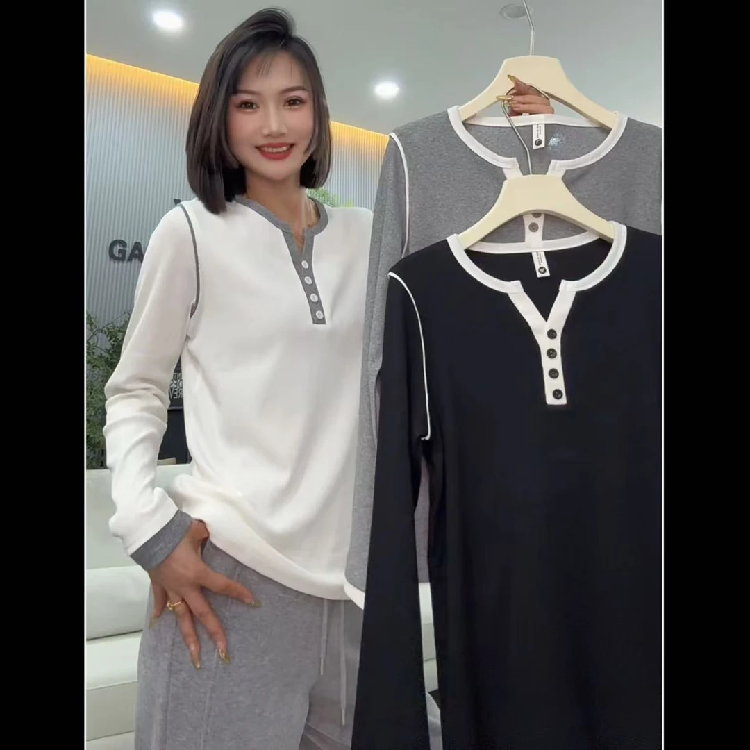 【队队定制】~【洋气撞色】2536圆领精致小扣撞色拼接洋气打底上衣