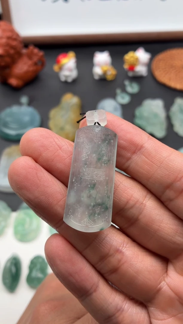 未镶嵌定制翡翠翡翠