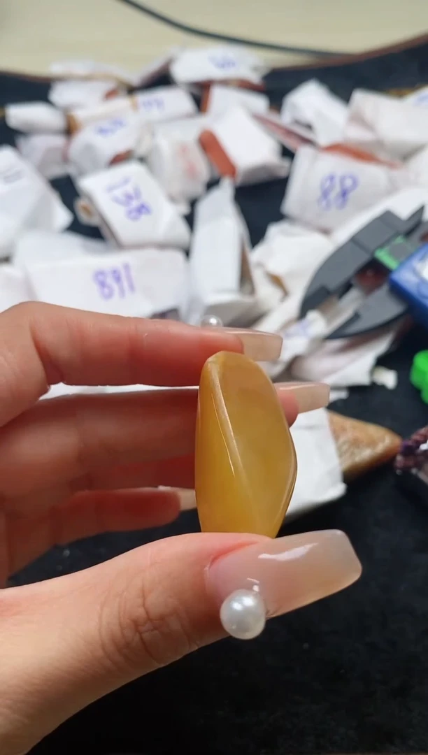 翡翠裸石翡翠挂件裸石