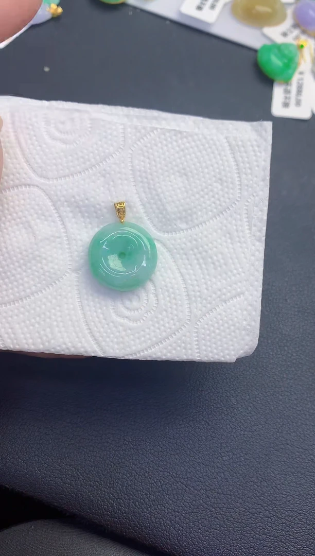 颈饰未镶嵌翡翠缅甸天然翡翠A货