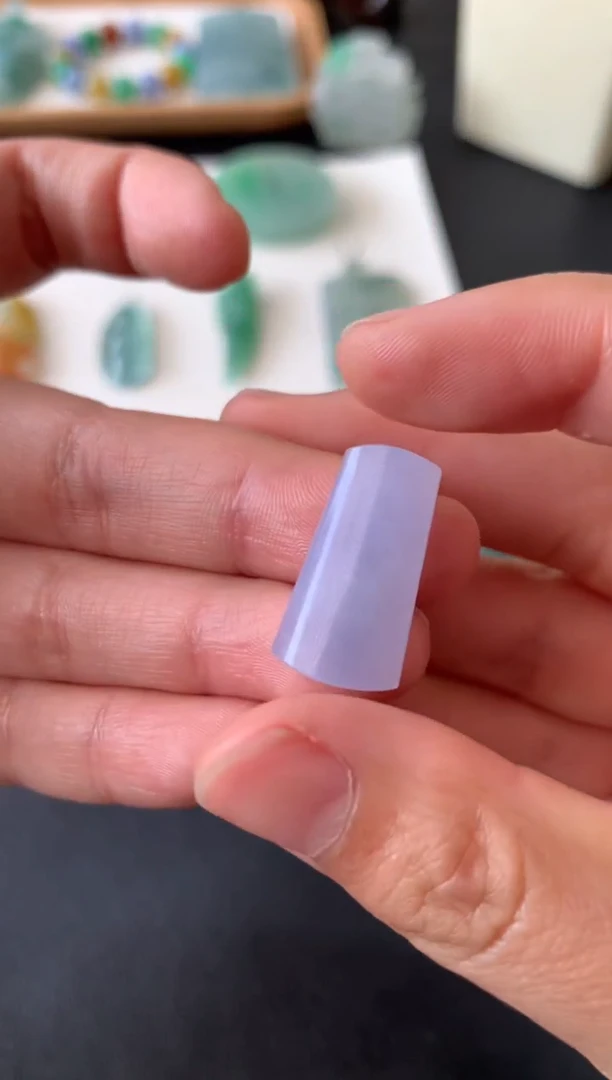 未镶嵌定制翡翠翡翠