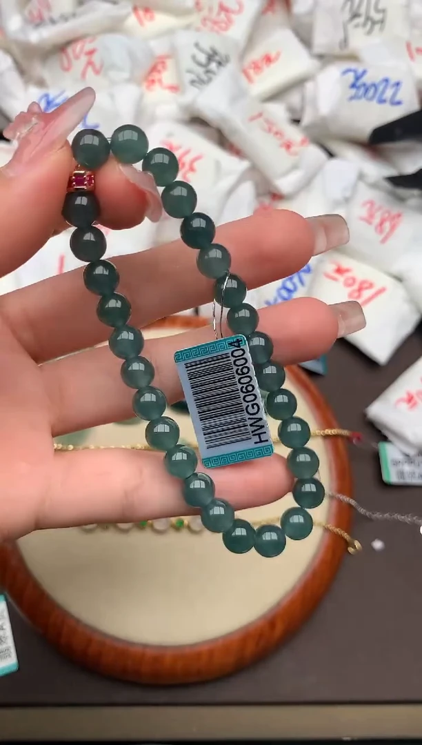 翡翠挂件未镶嵌一