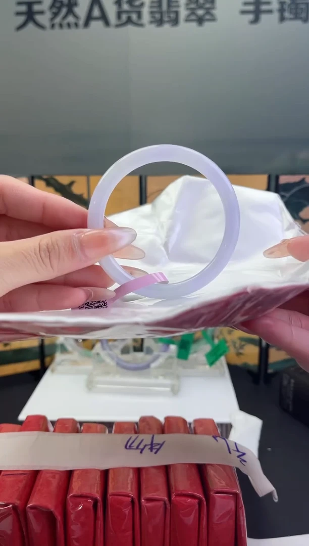 翡翠手镯未镶嵌翡翠手镯14