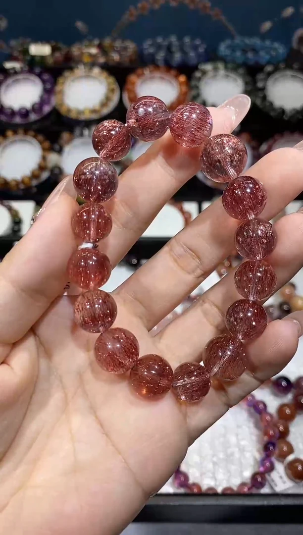 水晶手串未镶嵌老矿红超七