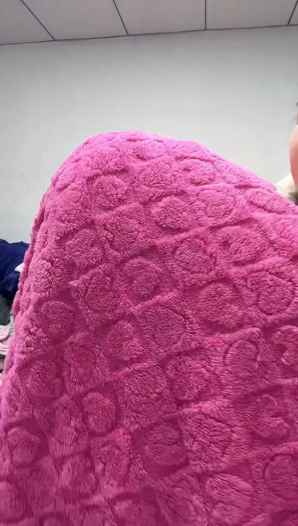 法兰绒2.4X1.5左右以主播所说为准