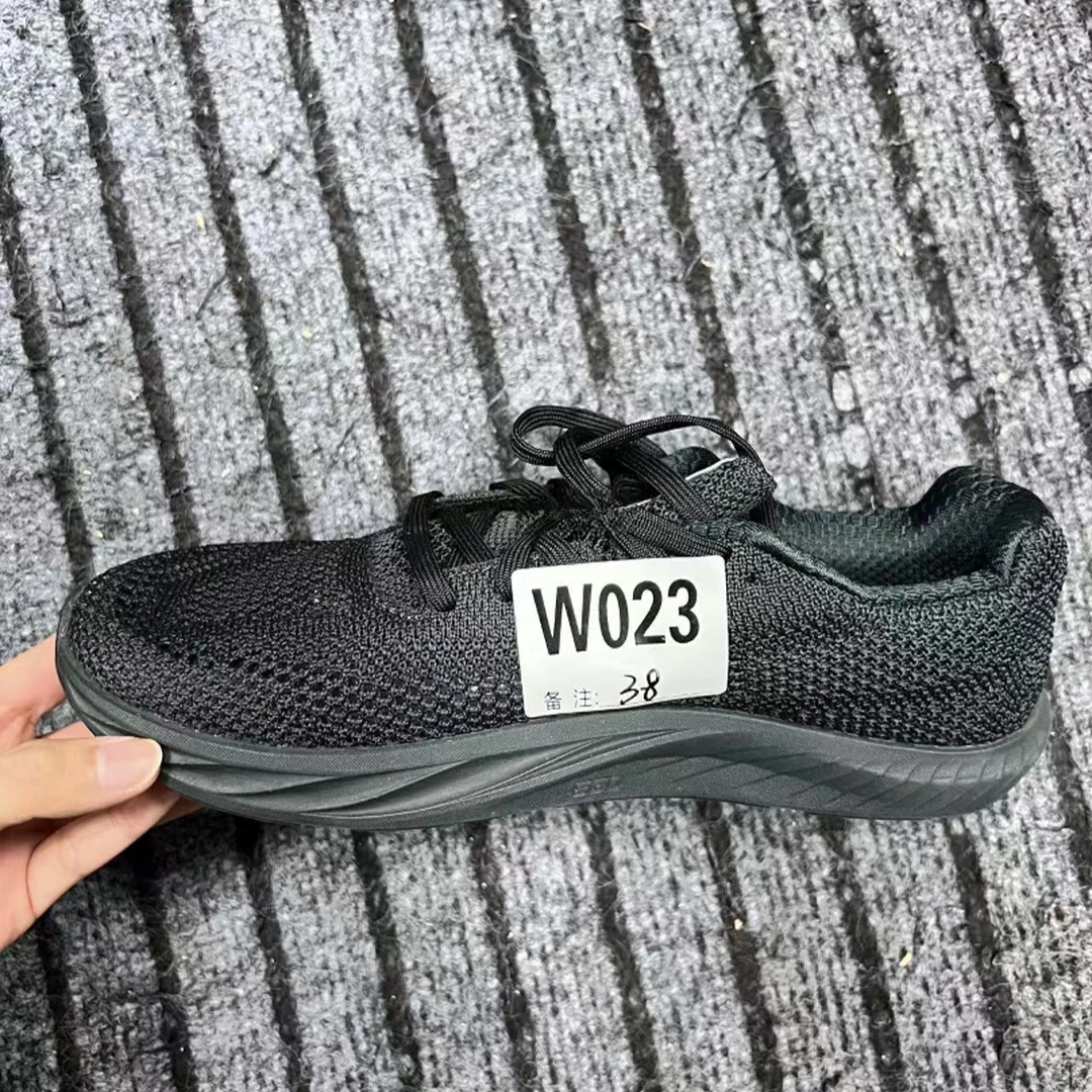 男女户外休闲鞋w023