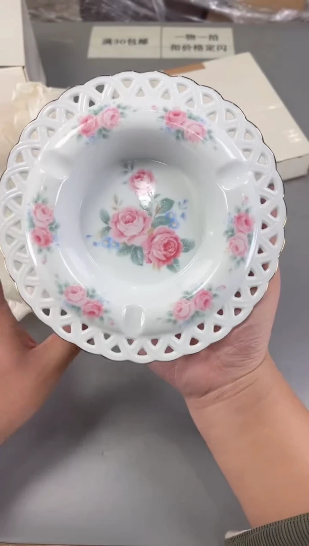 瓷片丁*姐018号满30米包邮，碰瓷社感谢您的支持~