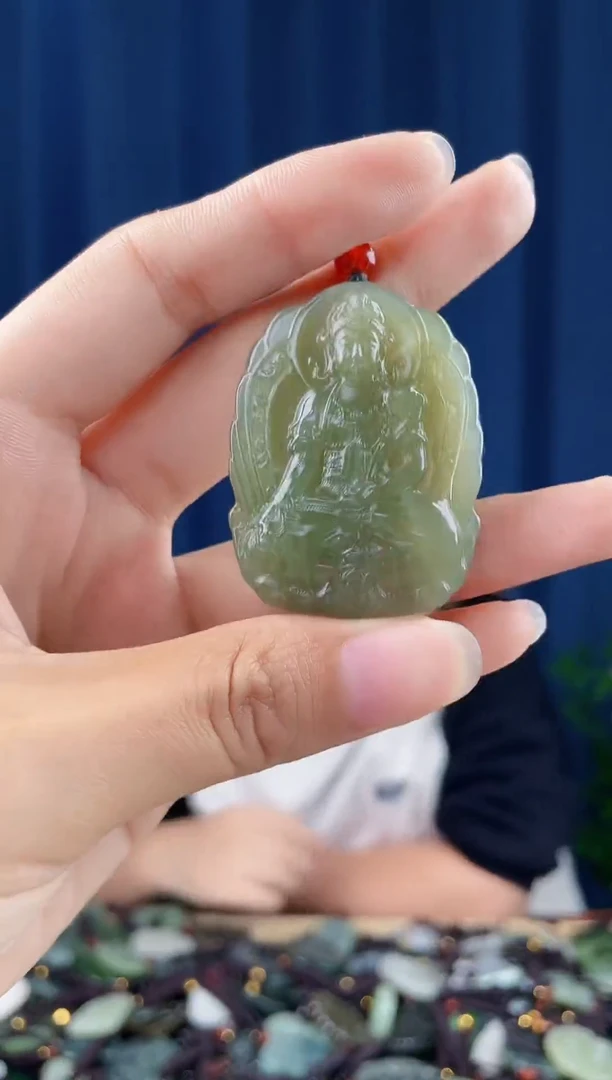 未镶嵌和田玉挂件拍一发一，多样性发货