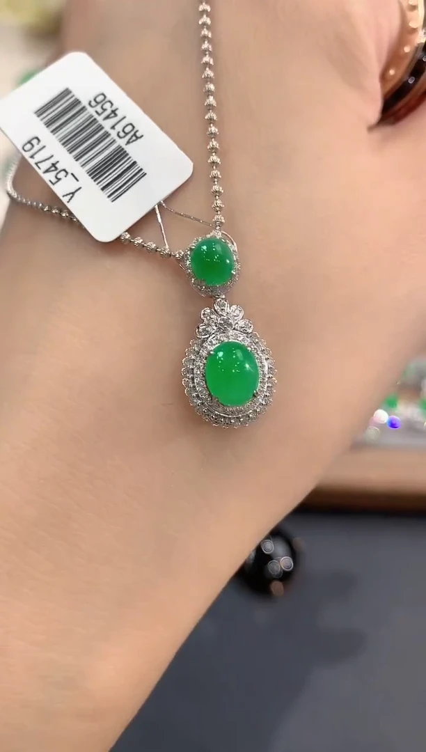 吊坠(不含链)18K金镶嵌翡翠a133