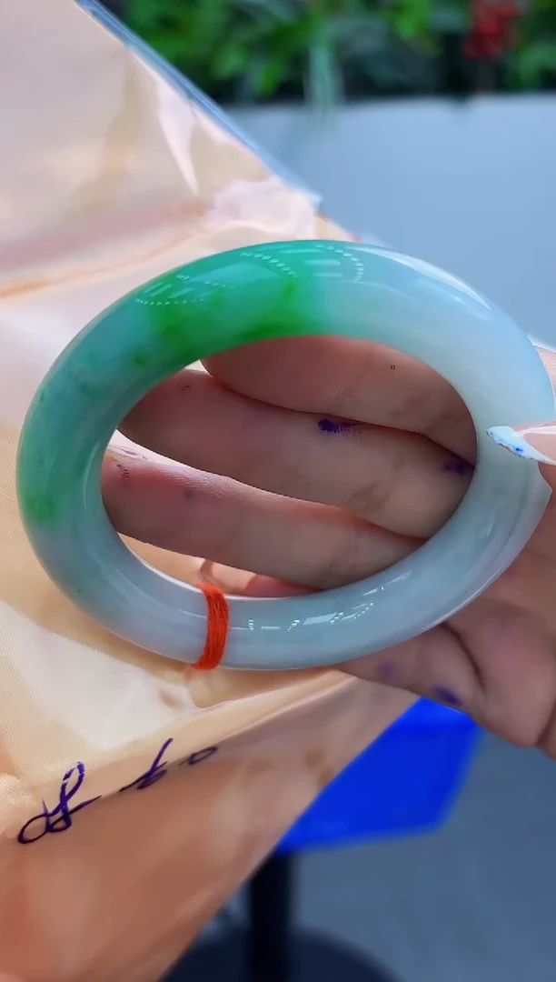 【闪购商品】翡翠手镯未镶嵌翡翠手镯