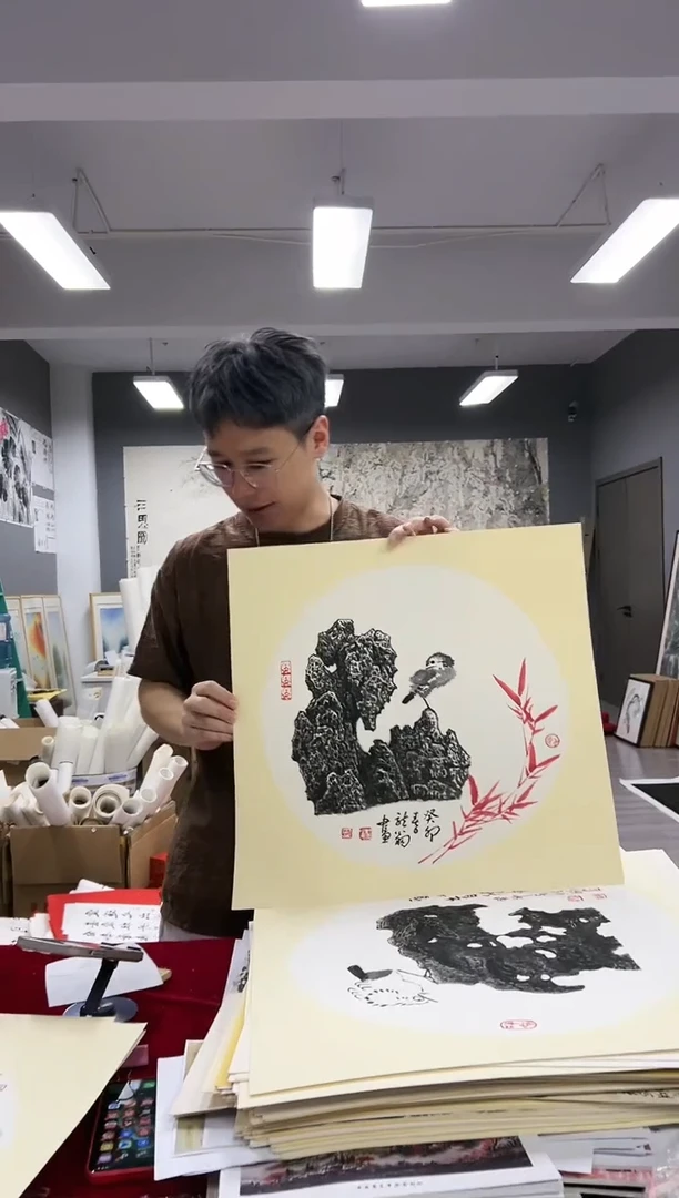 国画溪**主71号叶金福太湖石带框