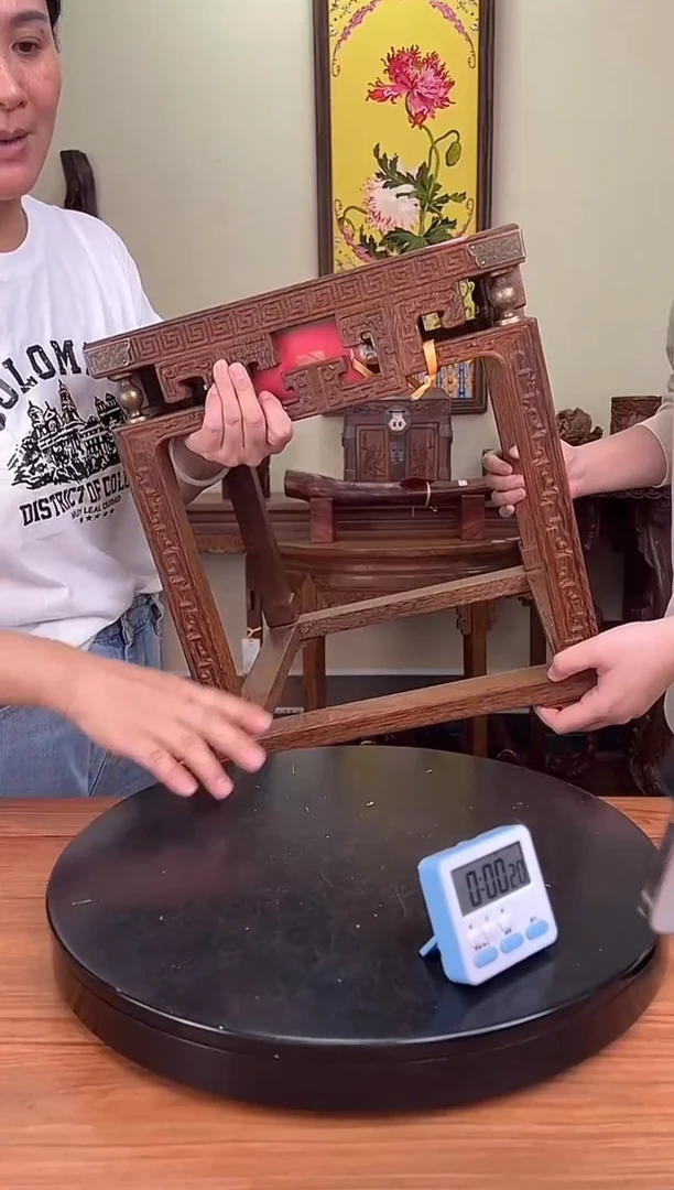 木五***六YD22M13-221012螭纹方凳