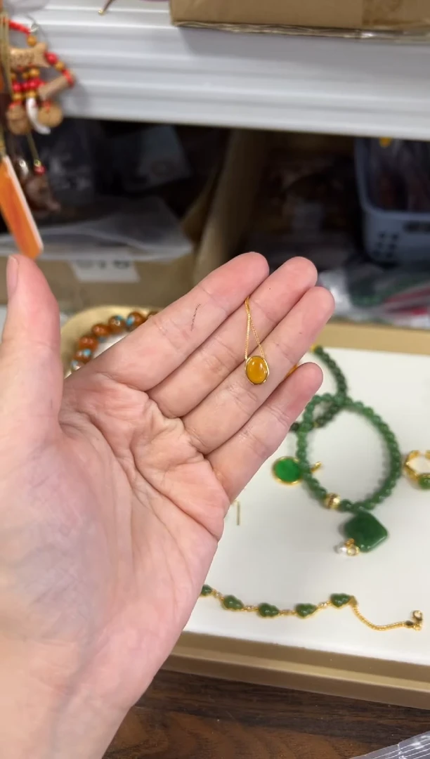 蜜蜡颈饰银S925镶嵌蜜蜡小椭圆牌银吊坠项链[4972]