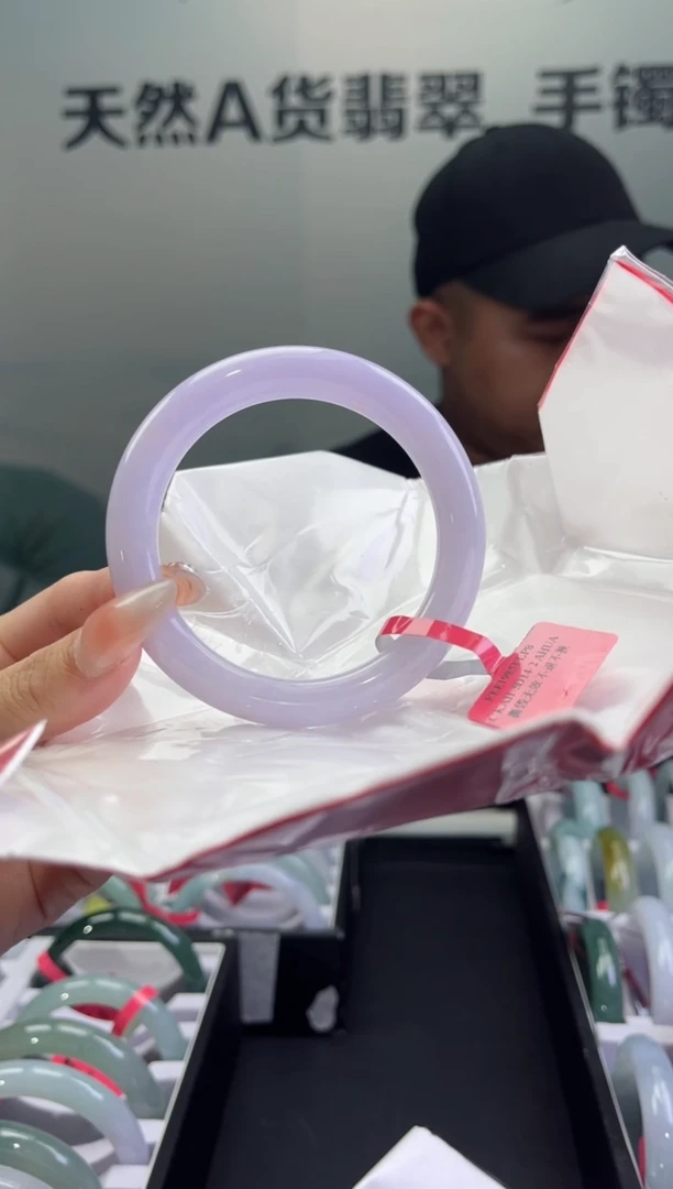 翡翠手镯未镶嵌翡翠手镯1