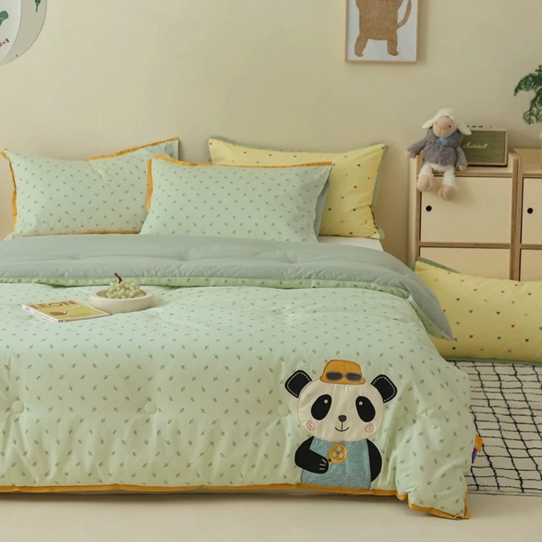 【熊猫宝宝】80支匹马面全棉A类高端贴布绣150*200cm单人春秋被