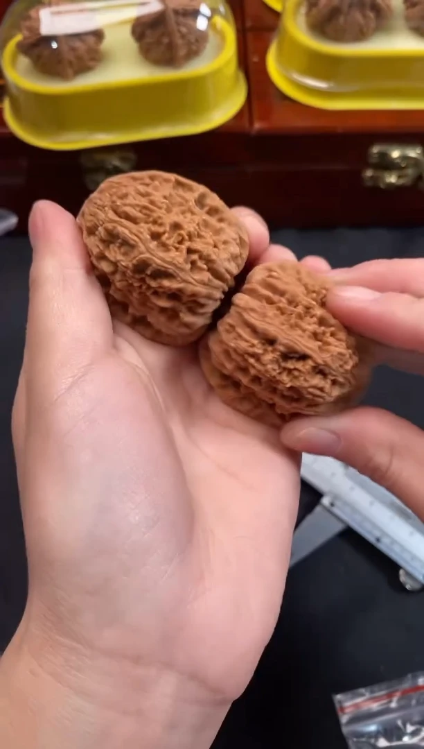 把件文玩核桃南疆石39尺w525