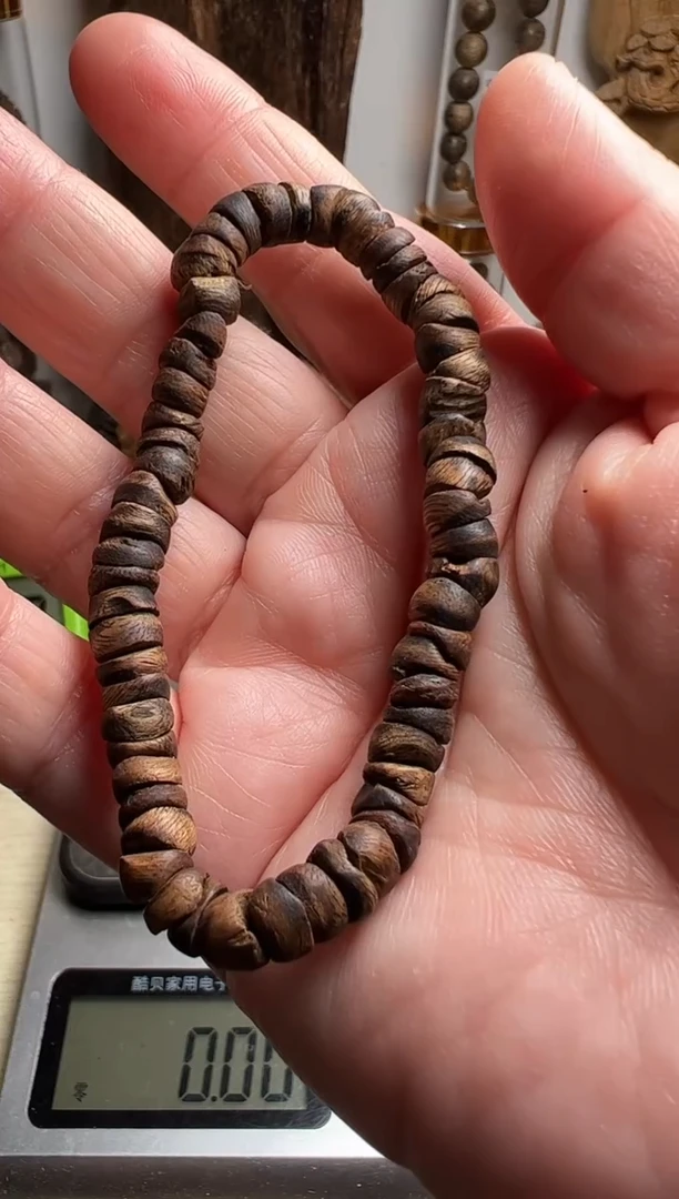 沉香沉香碎屑马泥涝沉香九分沉3.9克