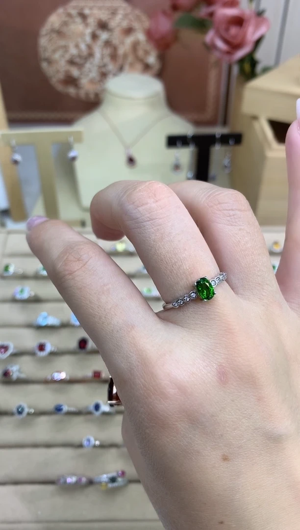 银S925镶嵌透辉石戒指透辉石