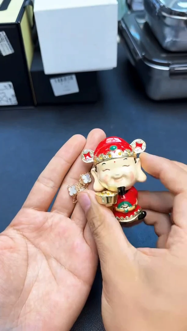 瓷片全新正品一件不留@@WE1132