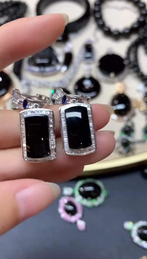 18K金镶嵌翡翠耳饰墨翠耳饰|25800