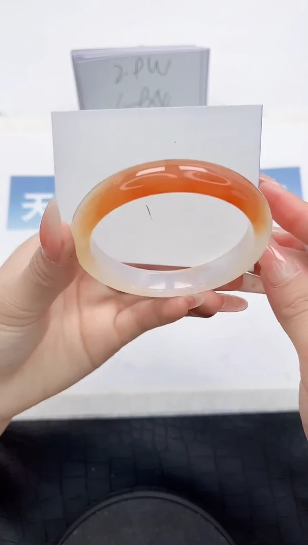 【闪购商品】石英质玉手镯未镶嵌N475-58