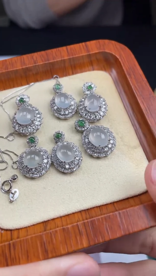 【闪购商品】定制翡翠银S925镶嵌-21HDJT0126346多样性发其一