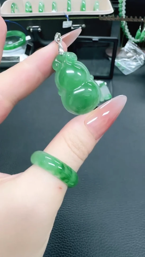 石英质玉（非洲翠）1未镶嵌/2043