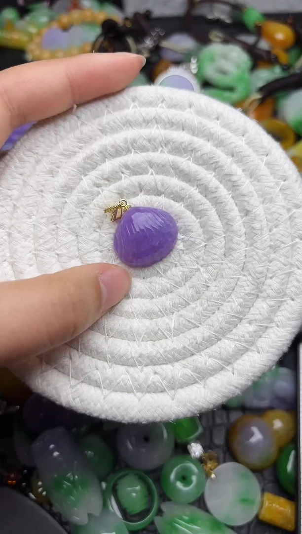 颈饰未镶嵌翡翠缅甸翡翠吊坠