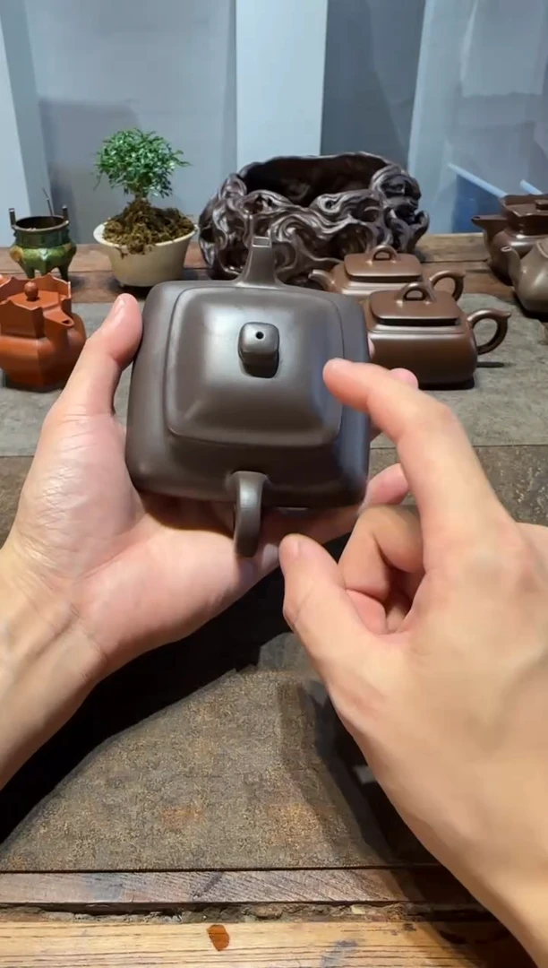 茶壶紫砂亮****练寒灰老人老紫泥