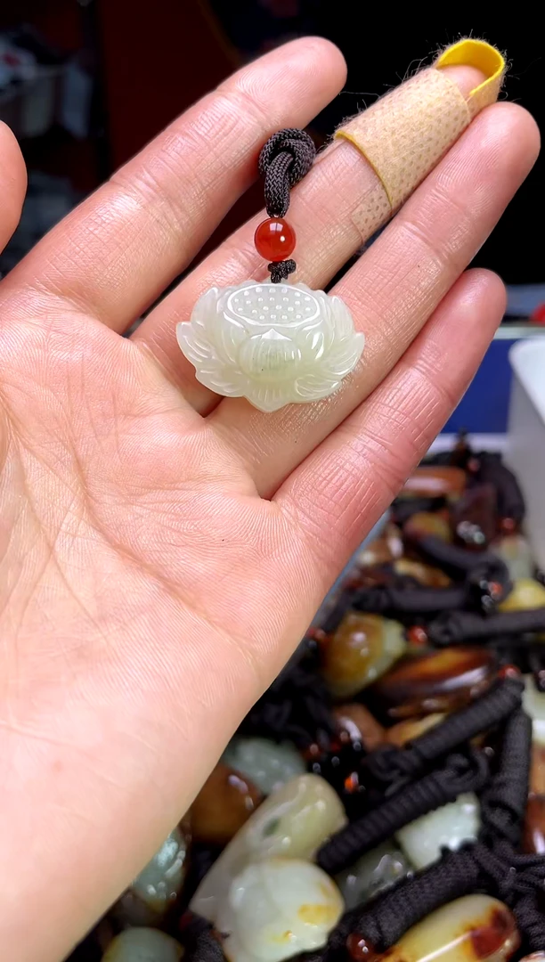 【闪购商品】和田玉颈饰未镶嵌1