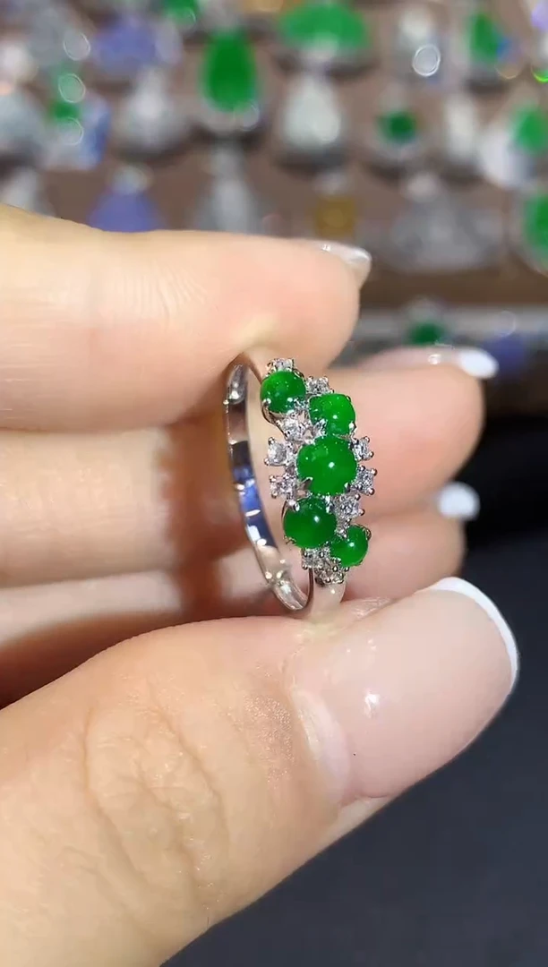 18K金镶嵌戒指翡翠A79