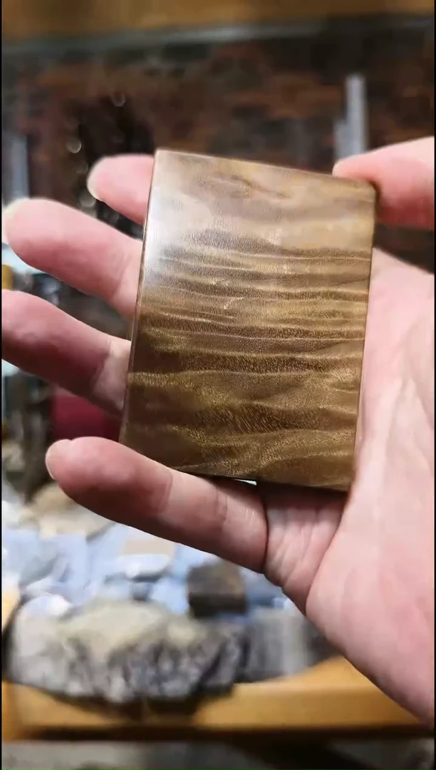 金丝楠无事牌手把件