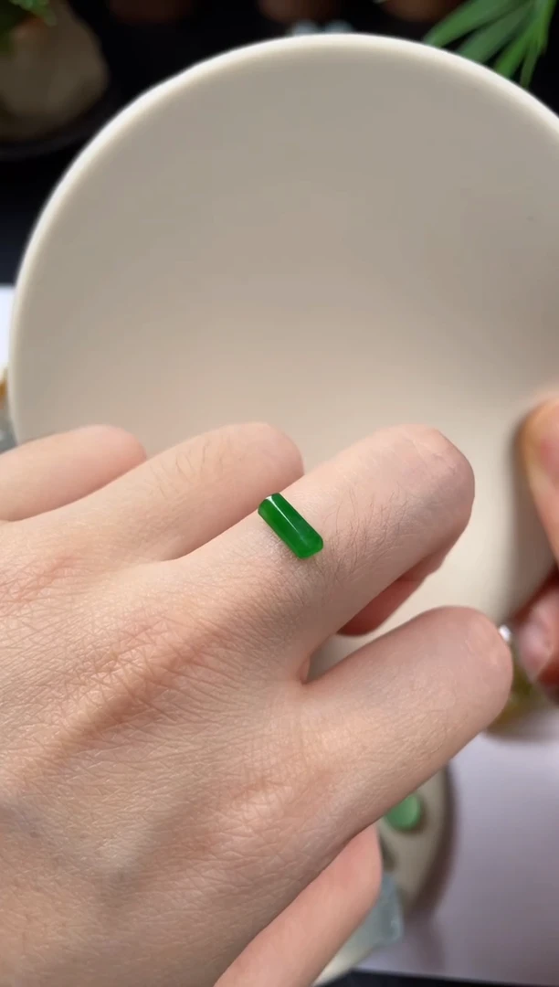 翡翠未镶嵌颈饰天然翡翠