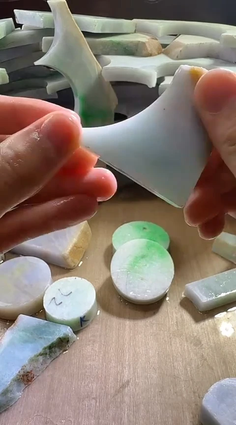 裸石翡翠缅甸翡翠A货花98