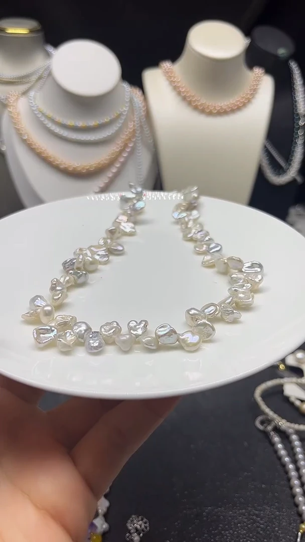 颈饰未镶嵌淡水珍珠多人