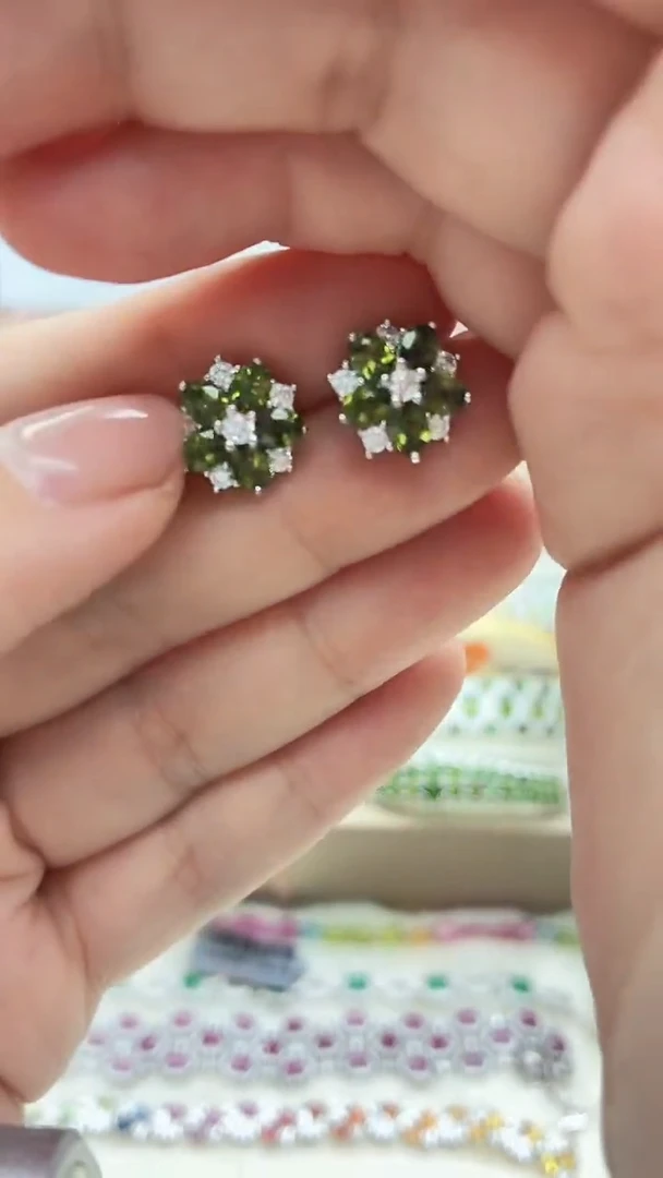 银S925镶嵌透辉石耳饰381ZB1119产品一个（多样性）