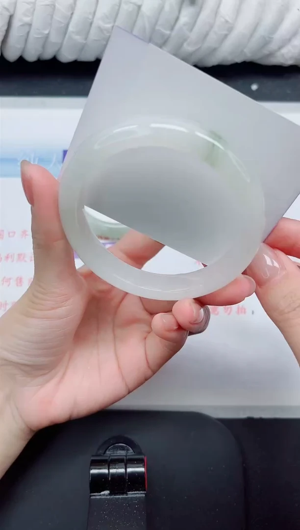 【闪购商品】石英质玉手镯未镶嵌223#60.1