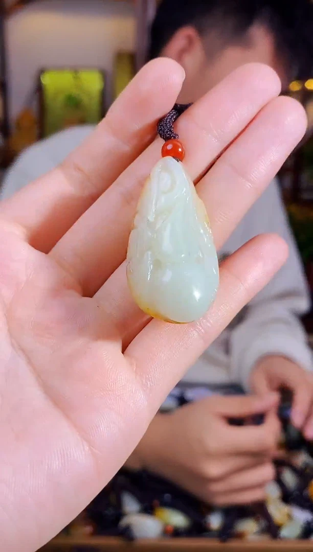 【闪购商品】和田玉颈饰未镶嵌1