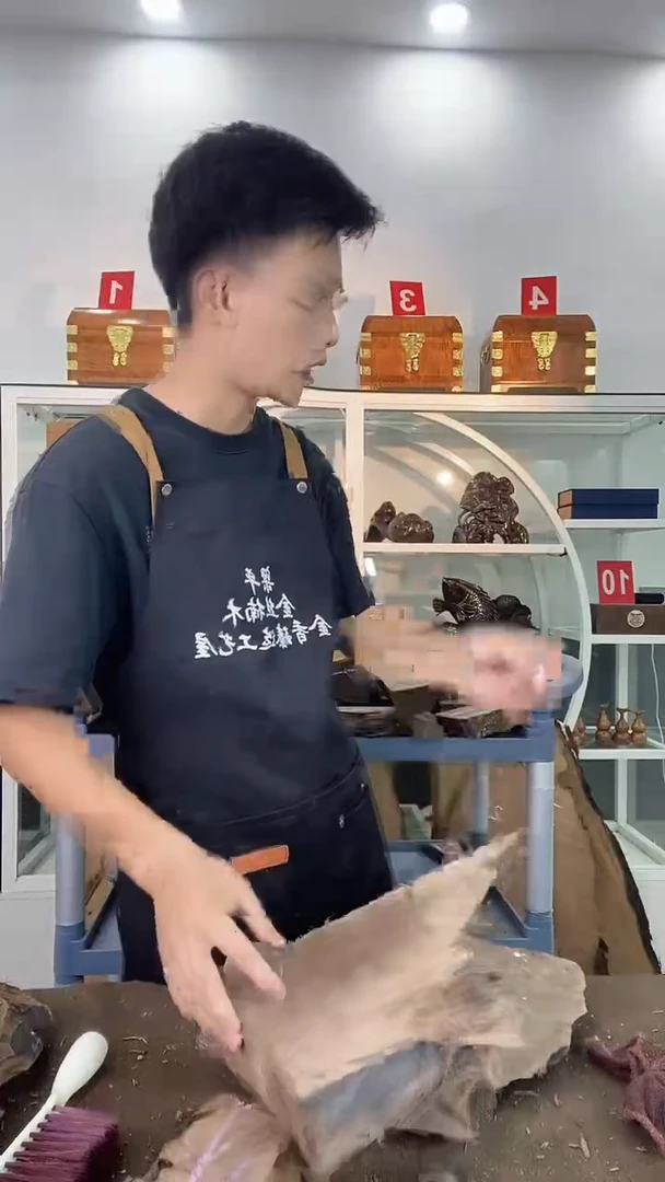 友**舍金丝楠木原料木材