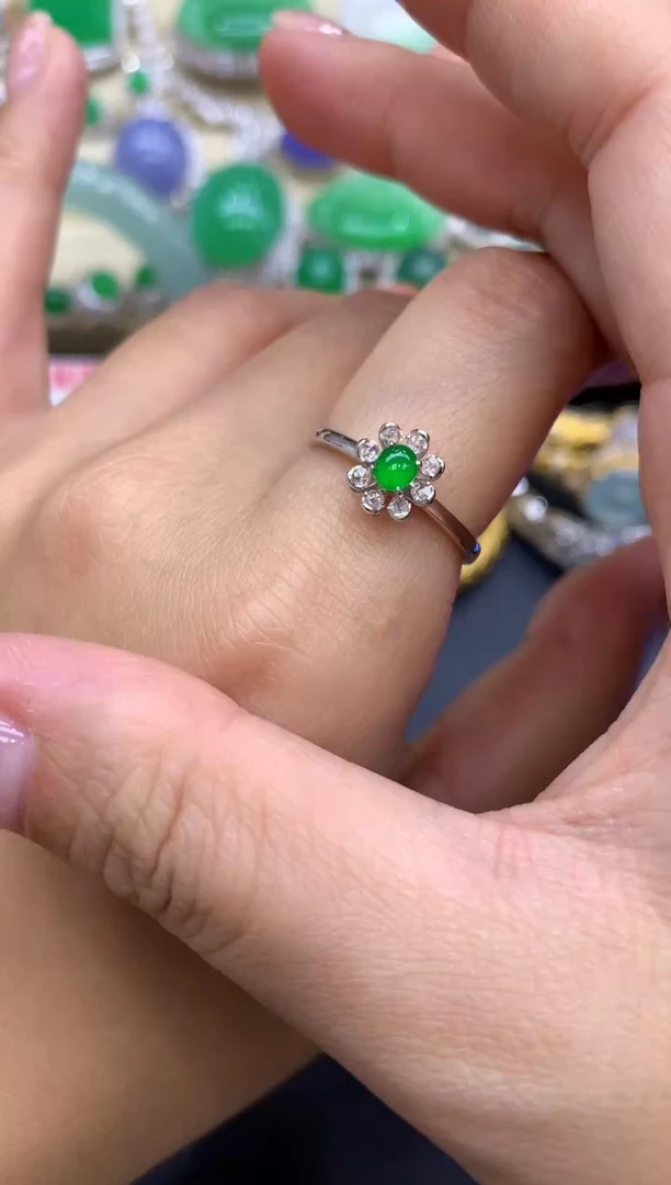 18K金镶嵌戒指翡翠241-中国好珍宝