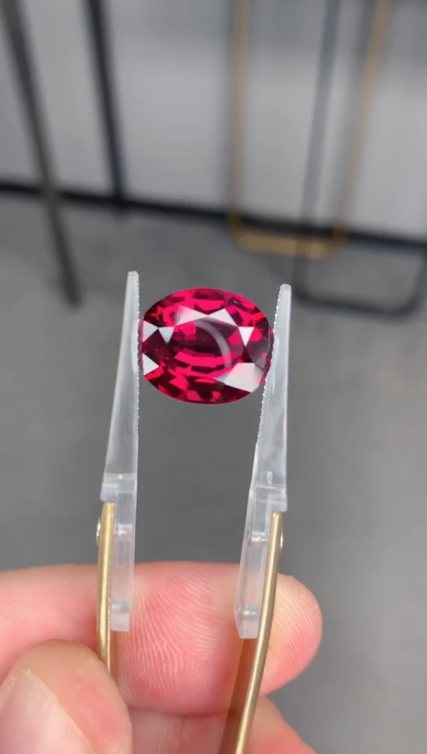 未镶嵌裸石石榴石10ct 镁铝榴石 定制