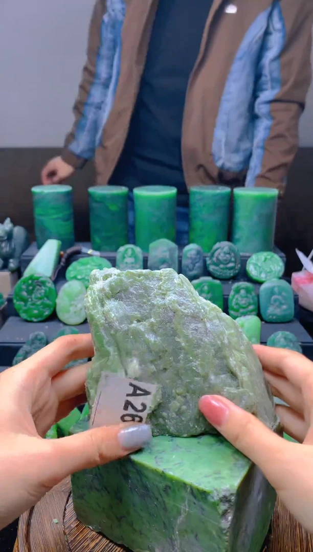 未镶嵌和田玉珠宝半成品1